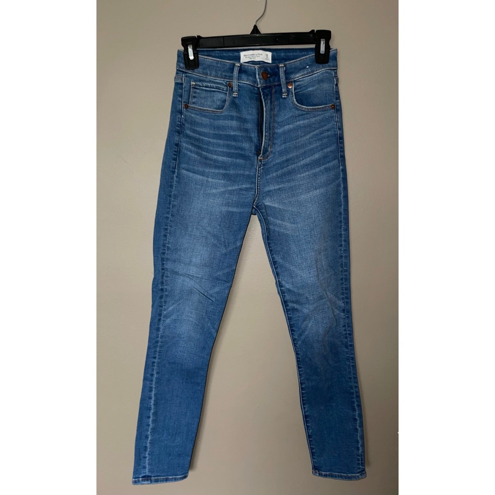 Abercrombie Super Skinny Ankle High Rise Jean
